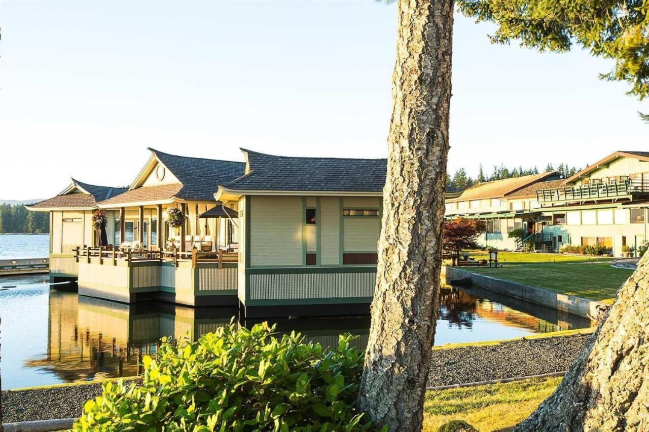 April Point Resort Quathiaski Cove Extérieur photo