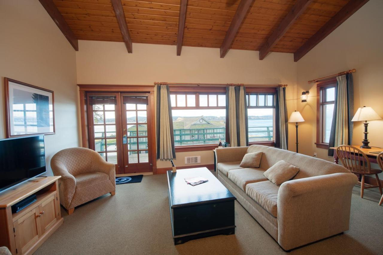 April Point Resort Quathiaski Cove Extérieur photo