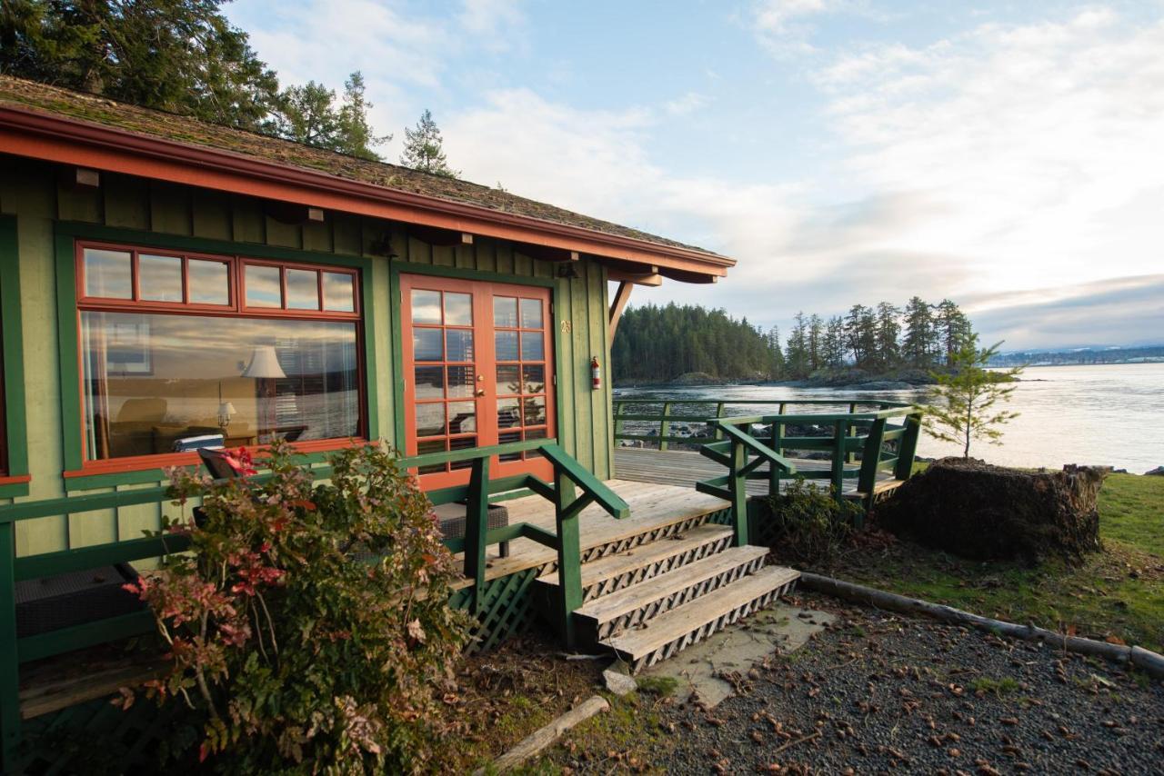 April Point Resort Quathiaski Cove Extérieur photo