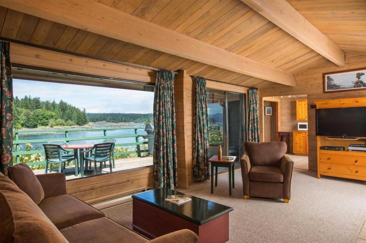 April Point Resort Quathiaski Cove Chambre photo